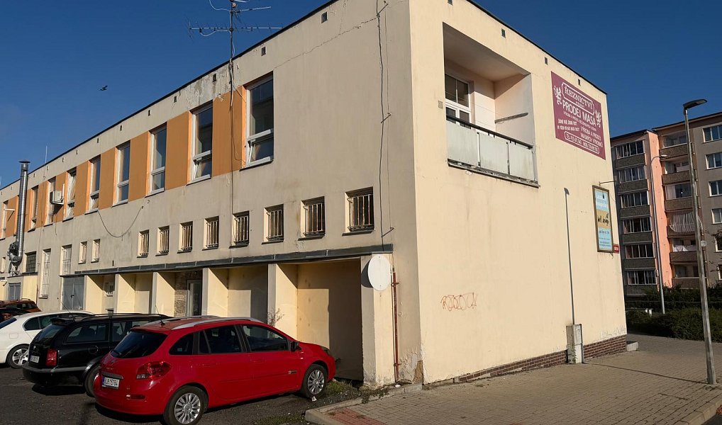 Prodej bytu 4+1 112 m², Louny – náhled fotky 26