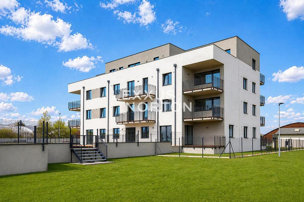 Prodej bytu 1+kk 39 m² — photo 2