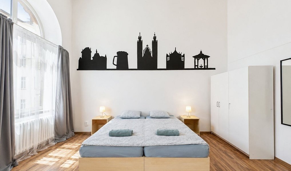 Pronájem ubytovacího objektu 342 m², Praha – náhled fotky 3
