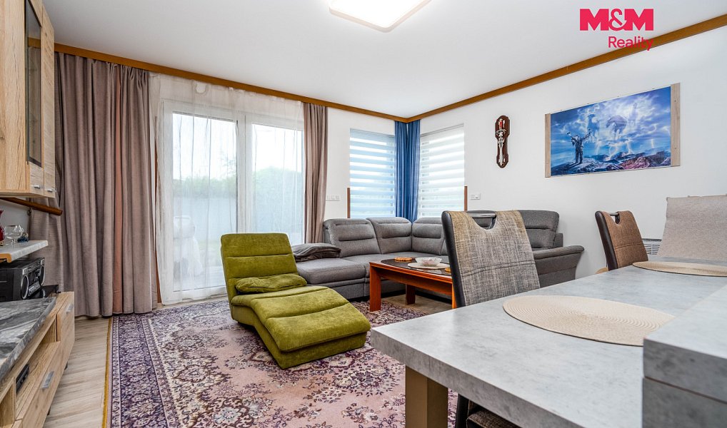 Prodej bytu 3+kk 102 m², Smiřice – náhled fotky 2