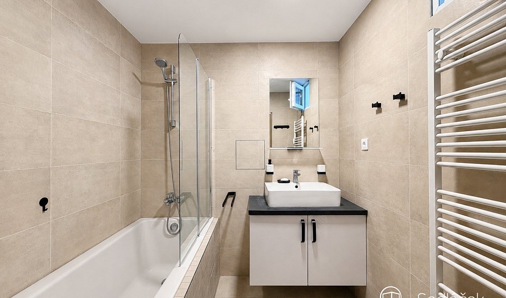 Pronájem bytu 2+1 60 m², Sokolov – náhled fotky 2