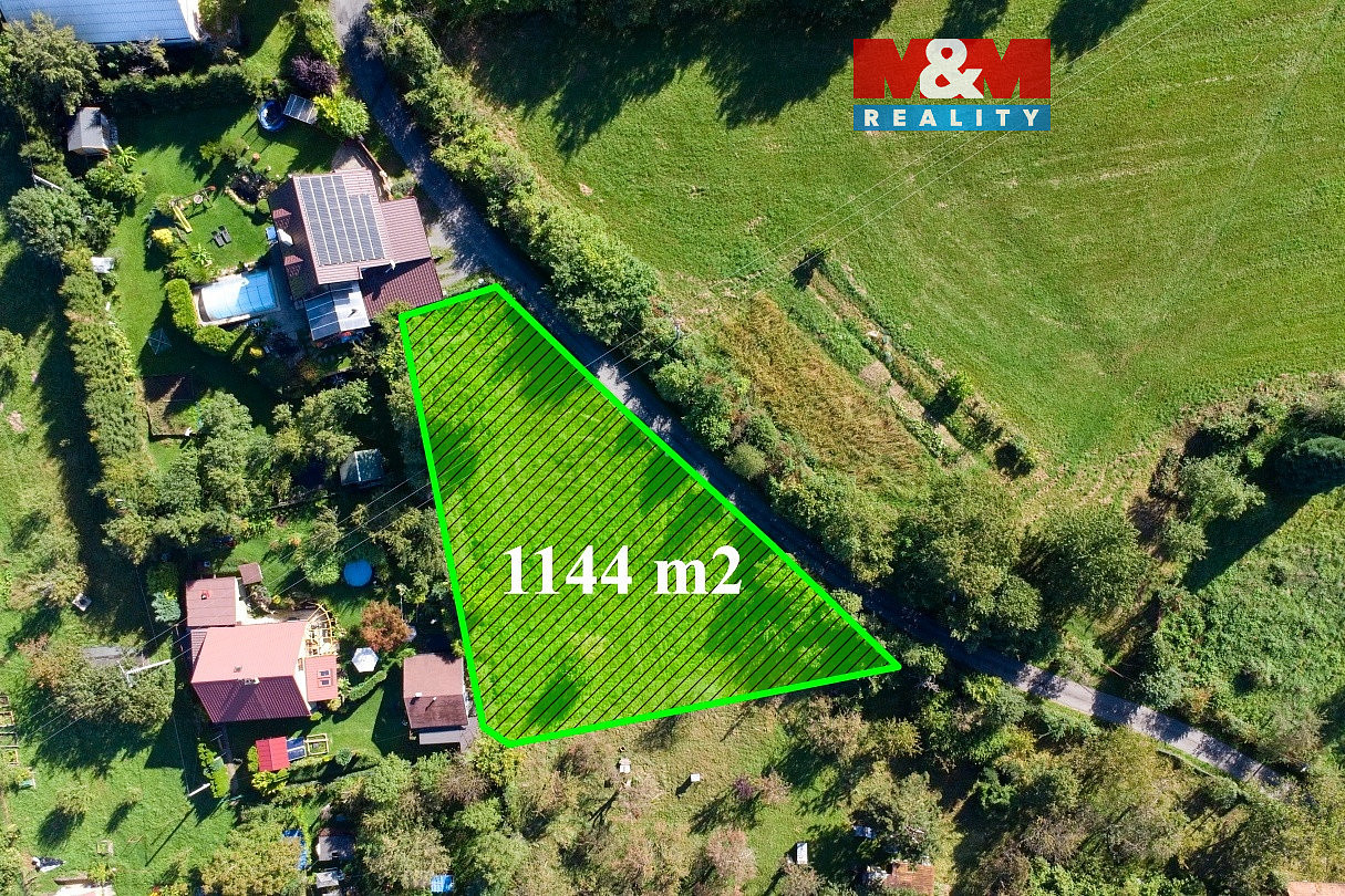 Prodej stavebního pozemku 1 144 m²