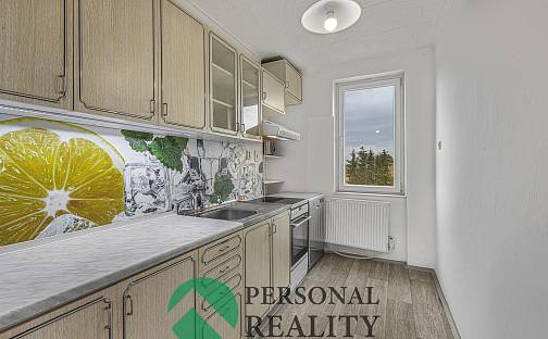 Prodej bytu 3+1 69 m², Káranice, okres Hradec Králové