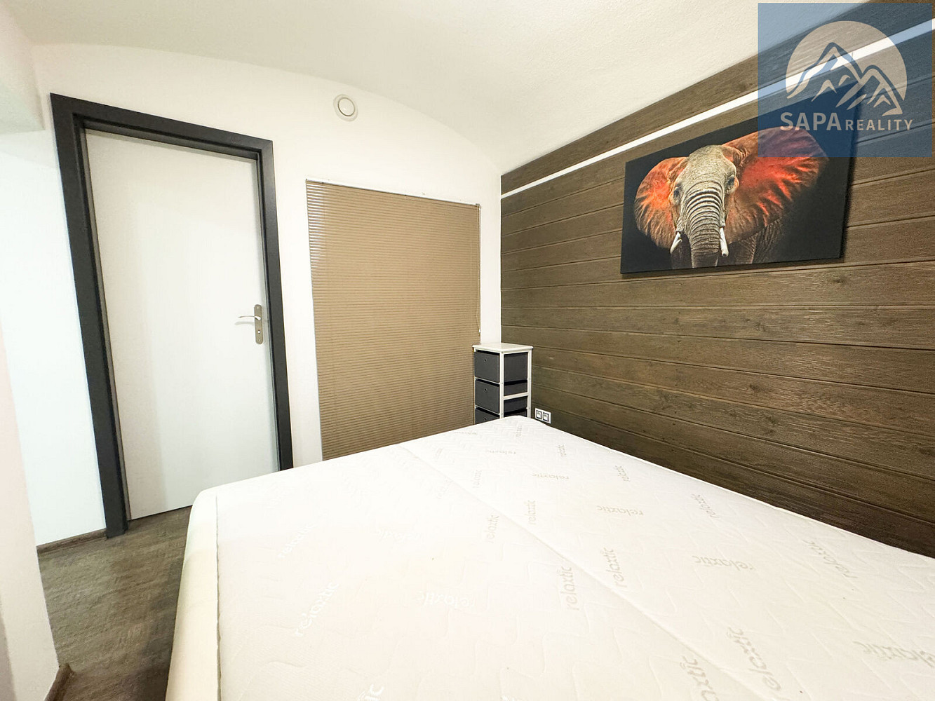 Pronájem kanceláře 42 m² – fotografie 3