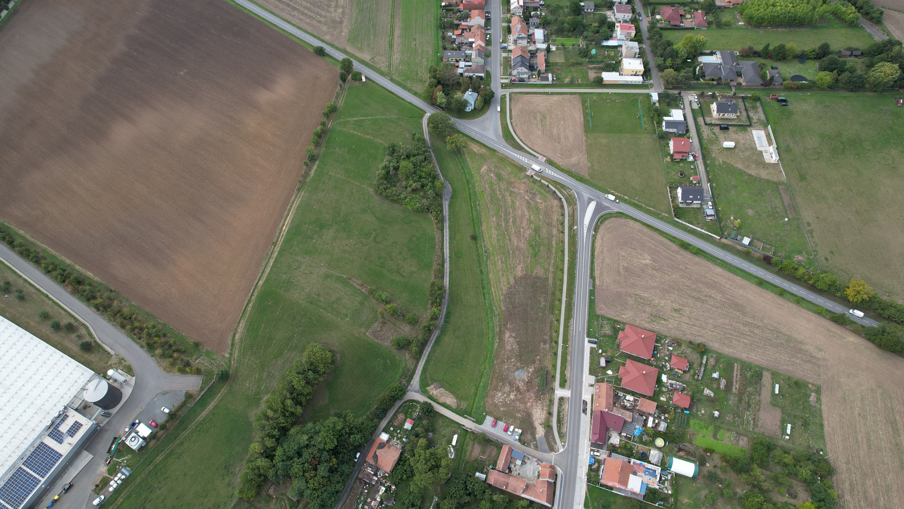 Prodej stavebního pozemku 1 500 m² – fotografie 4