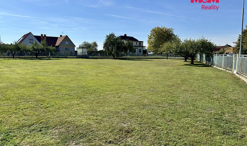 Prodej stavebního pozemku 1 267 m², Lom – náhled fotky 4