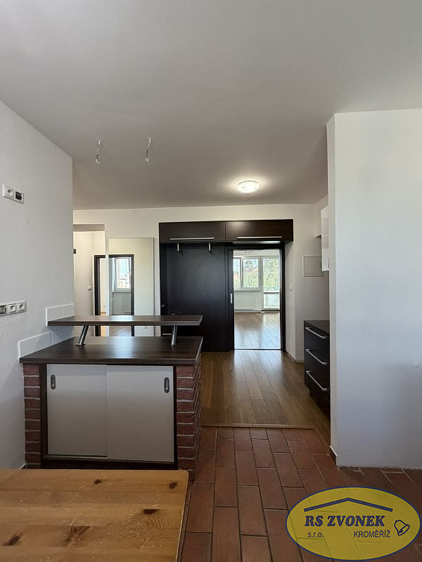 Pronájem bytu 3+1 87 m² – fotografie 5