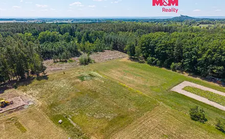 Prodej stavebního pozemku 800 m², Újezd u Sezemic - Zástava, okres Pardubice