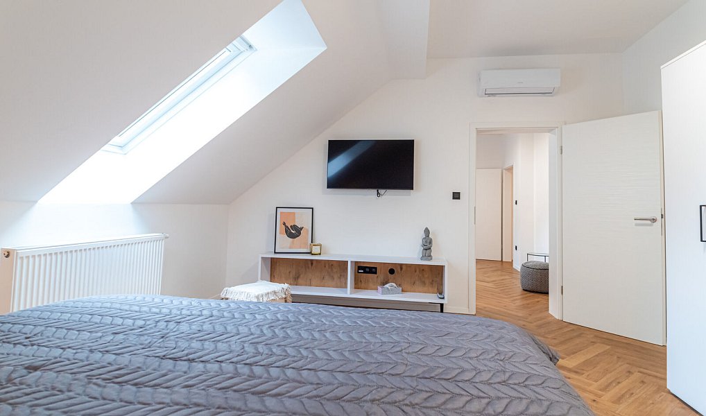 Prodej domu 350 m² s pozemkem 1 688 m², Sobotín – náhled fotky 39