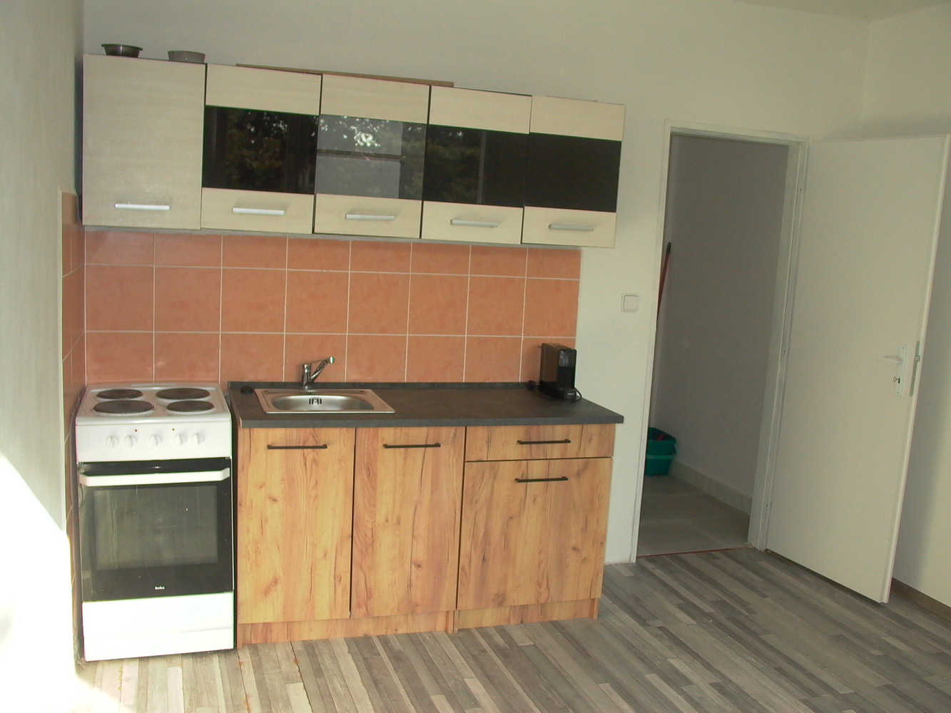 Pronájem bytu 2+kk 38 m² – fotografie 2