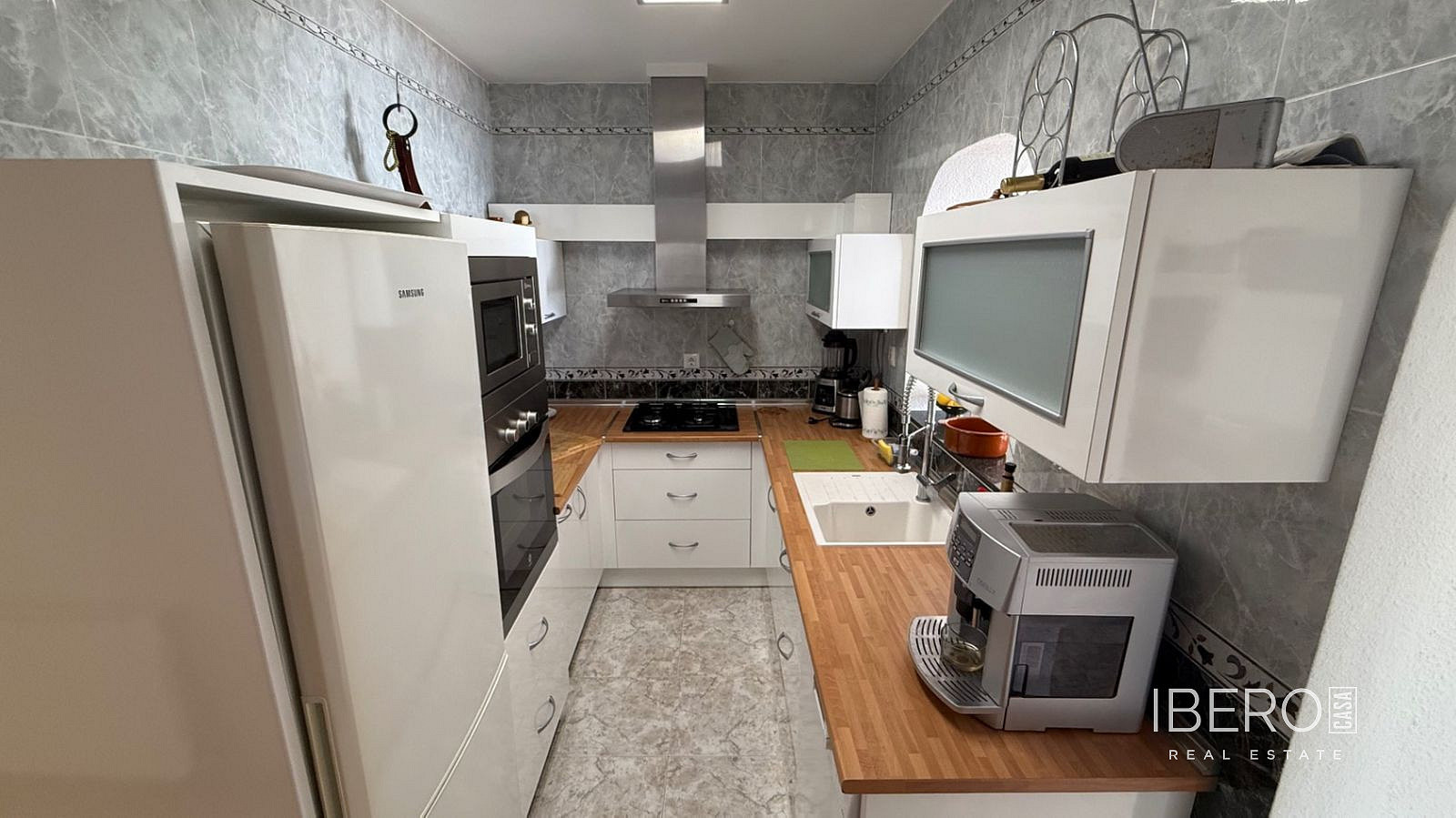 Prodej domu 198 m² s pozemkem 400 m² - Więcej