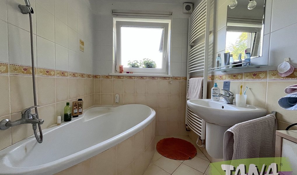 Prodej domu 170 m² s pozemkem 2 398 m², Velký Vřešťov – náhled fotky 7