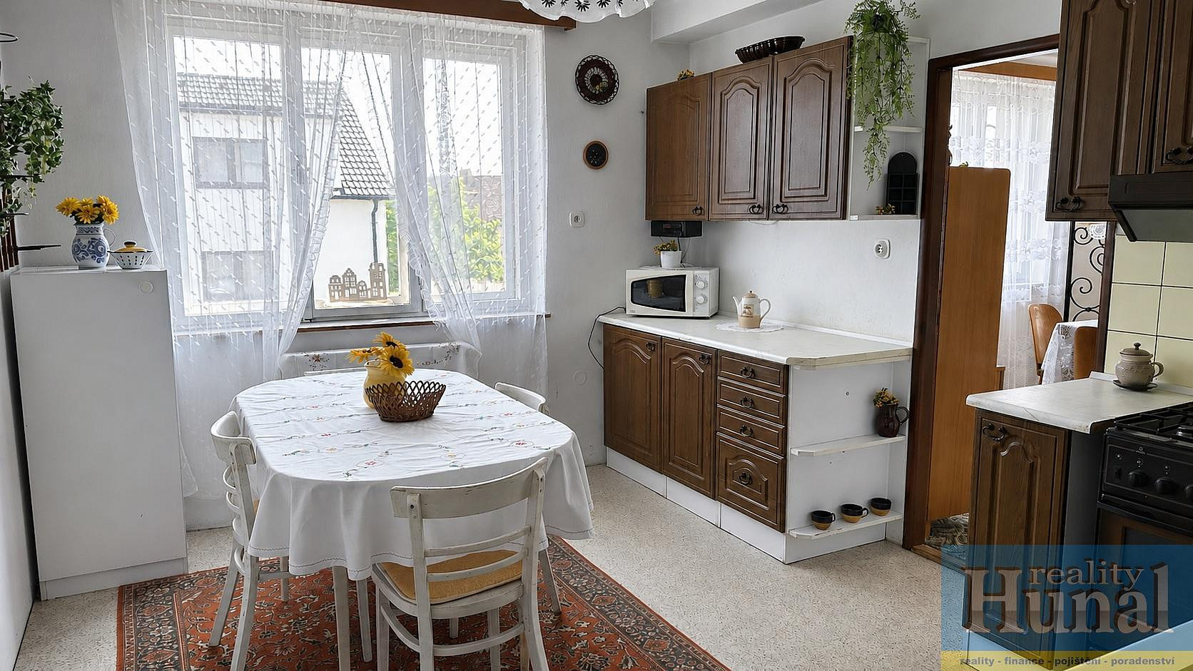 Prodej domu 213 m² s pozemkem 736 m² – fotografie 3