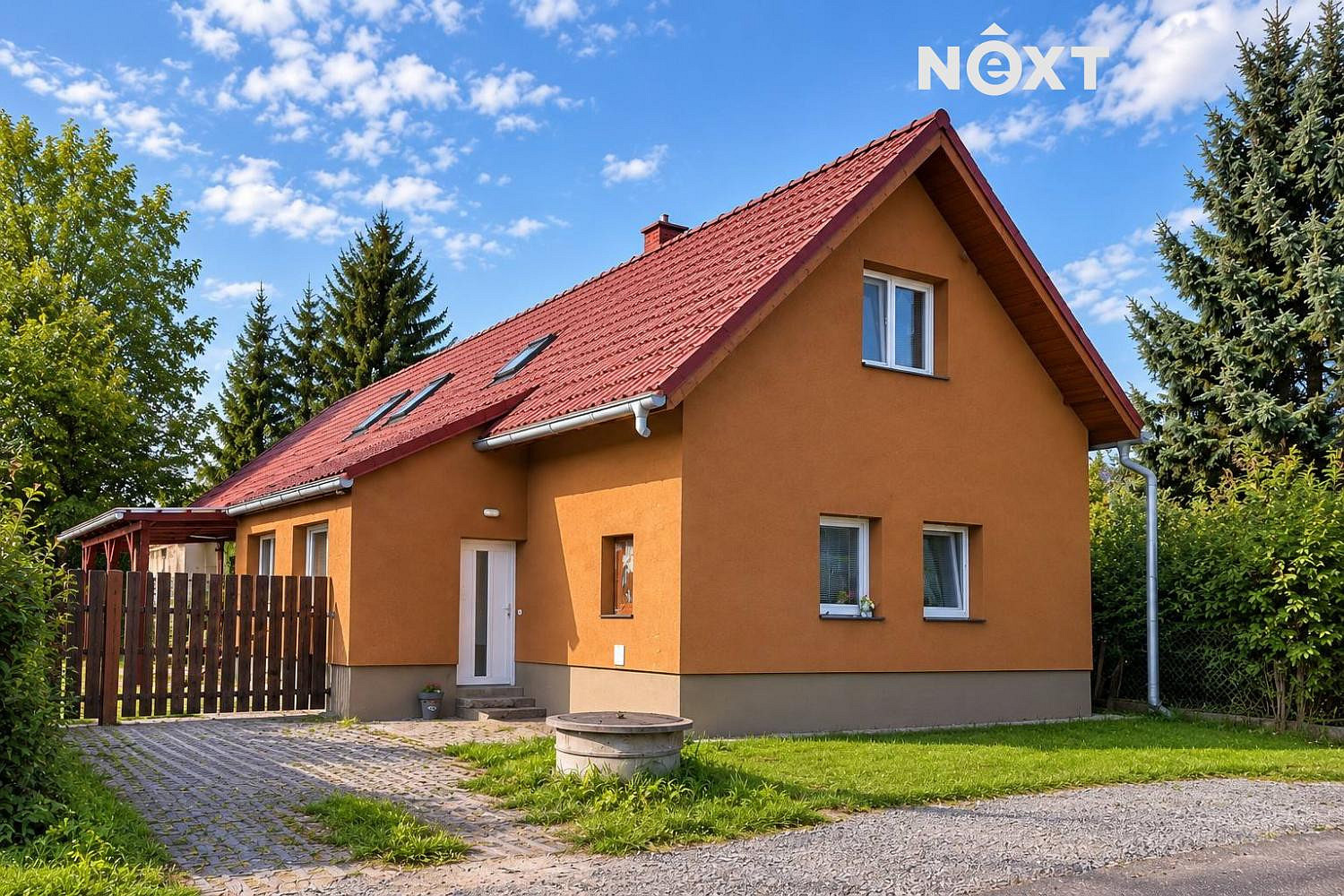Prodej domu 170 m² s pozemkem 1 427 m²