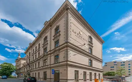 Pronájem bytu 1+kk 40 m², U Zvonařky, Praha 2 - Vinohrady