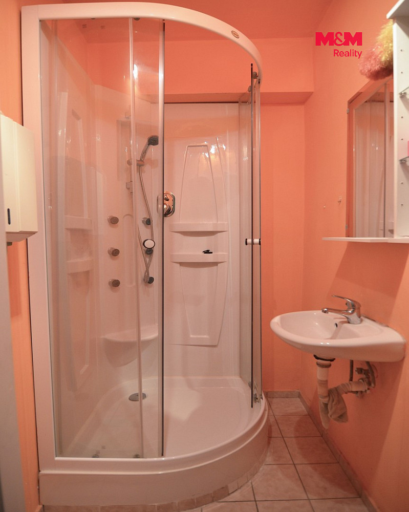Pronájem kanceláře 61 m² – fotografie 5