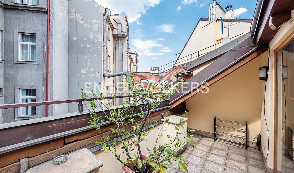 Pronájem bytu 4+kk 221 m², Praha – náhled fotky 2