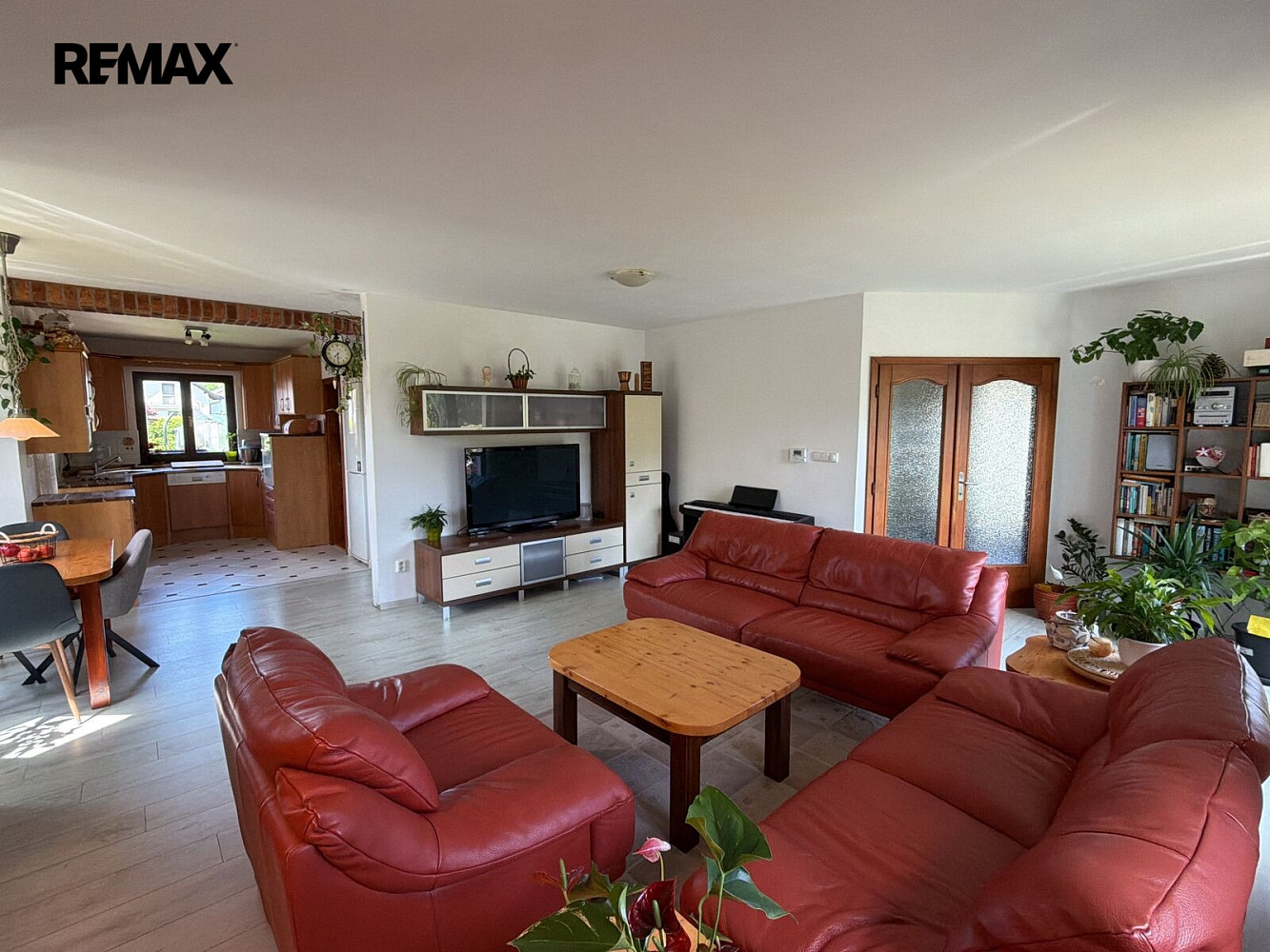 Prodej domu 190 m² s pozemkem 1 112 m² – fotografie 3