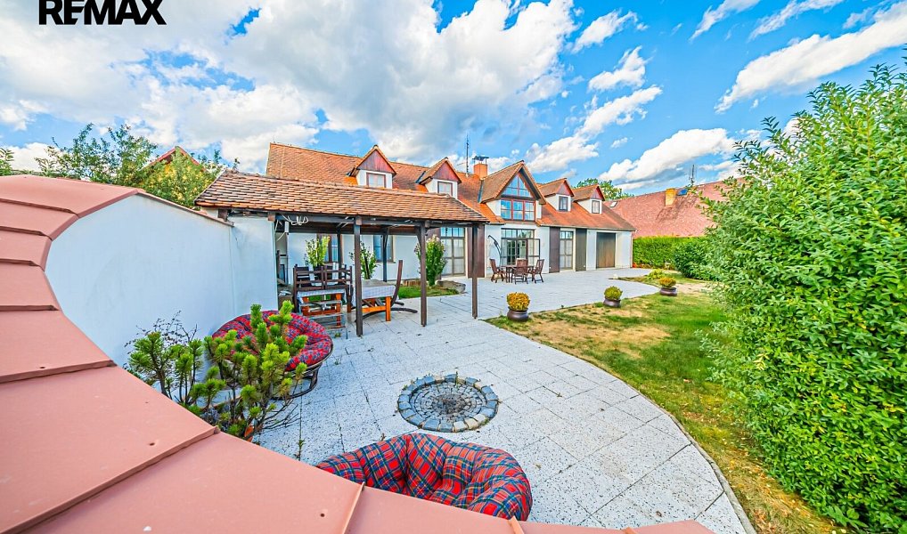 Prodej domu 271 m² s pozemkem 3 206 m², Hrachoviště – náhled fotky 5