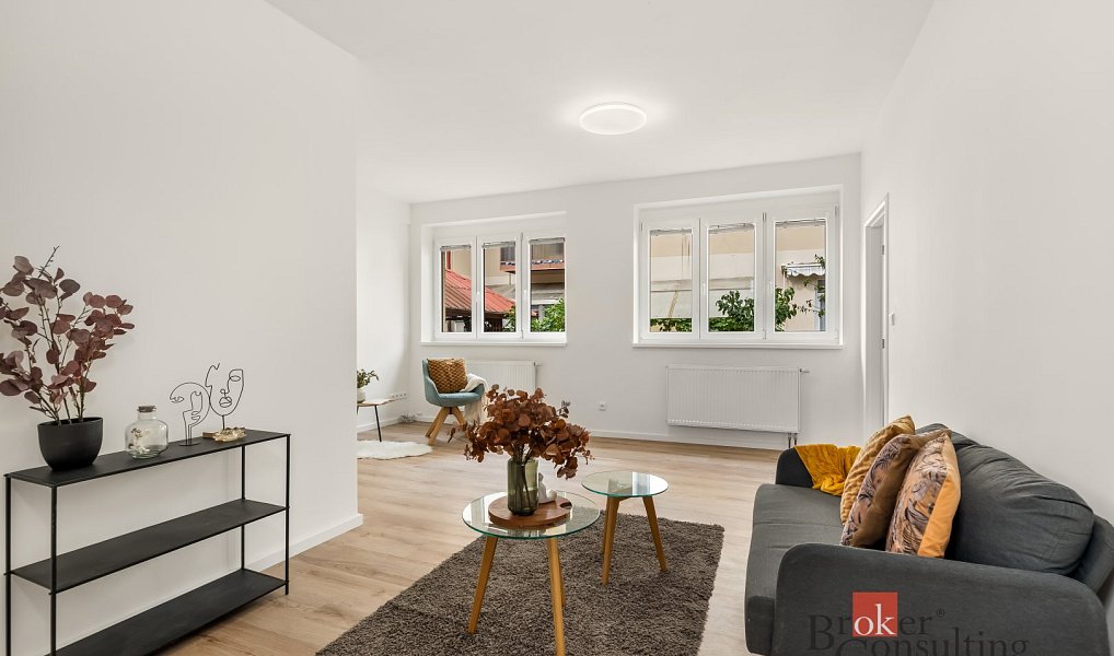 Prodej bytu 2+1 65 m², Praha – náhled fotky 3