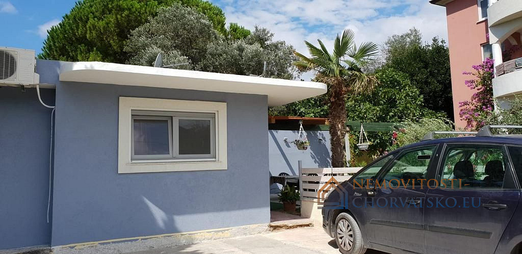 Prodej domu 52 m² s pozemkem 146 m² - Widok 2