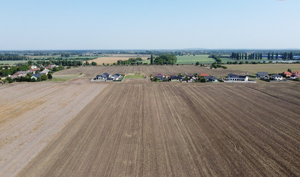 Prodej stavebního pozemku 49 984 m², Velim – náhled fotky 11