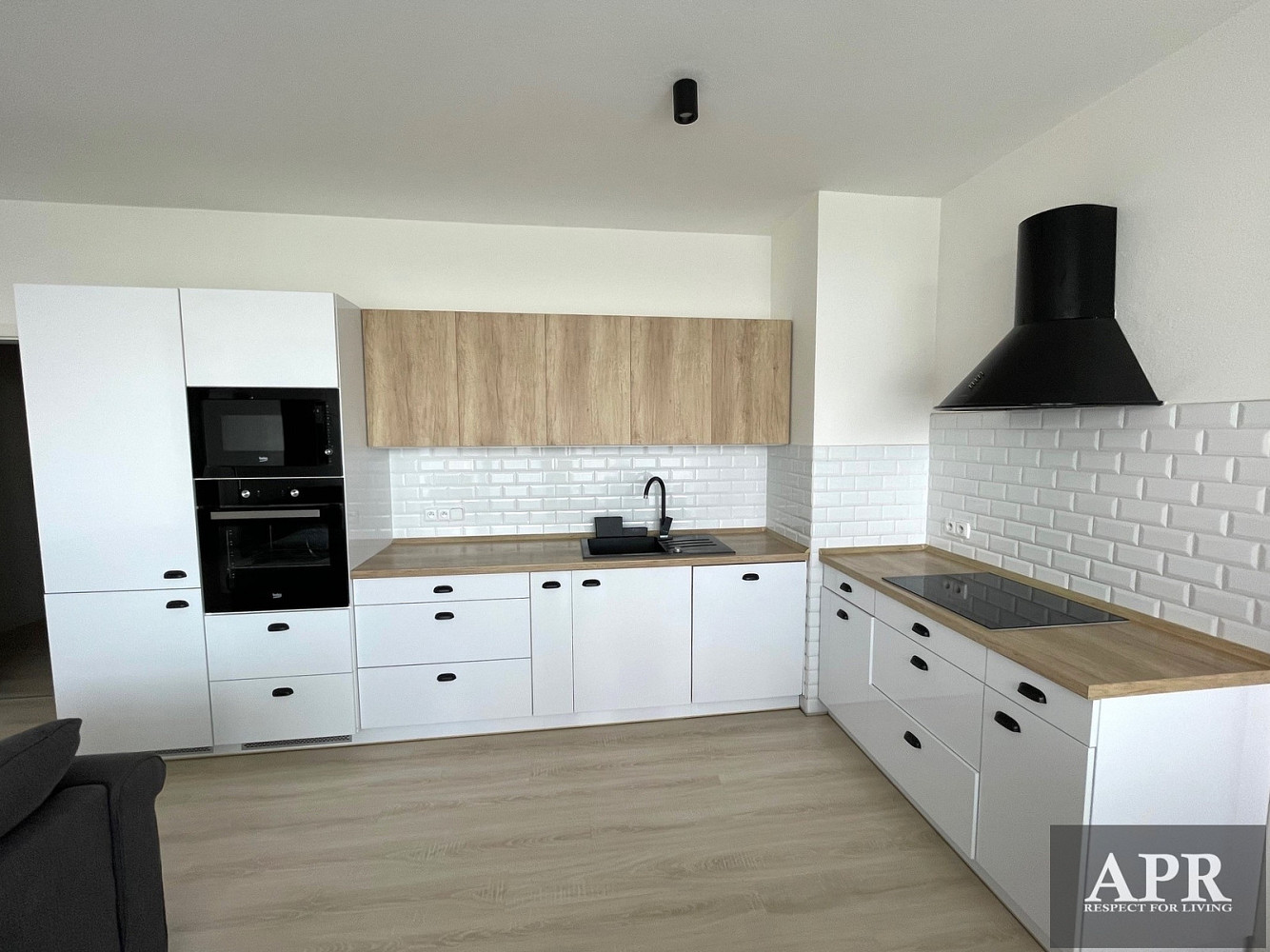 Prodej bytu 4+kk 102 m² — photo 2