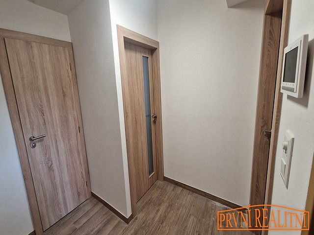 Prodej bytu 2+kk 66 m² – pohled 4