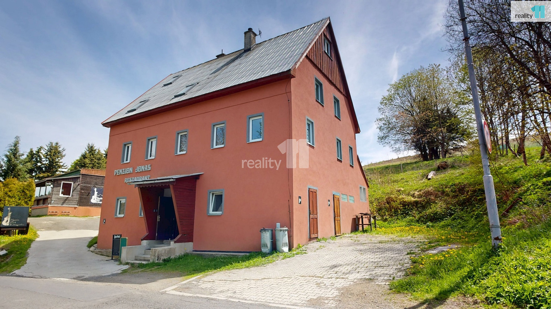 Prodej ubytovacího objektu 370 m²