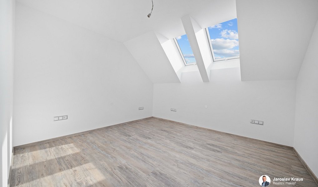 Prodej domu 134 m² s pozemkem 176 m², Nová Paka – náhled fotky 27