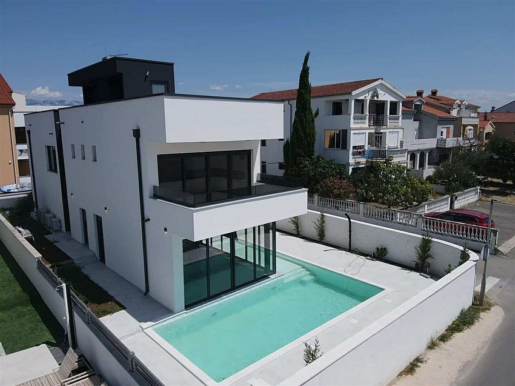 Prodej domu 262 m² s pozemkem 411 m² — photo 2