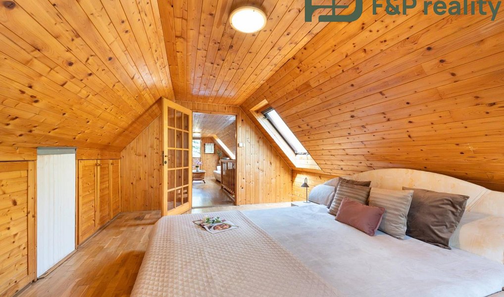 Prodej domu 153 m² s pozemkem 1 333 m², Koberovice – náhled fotky 14