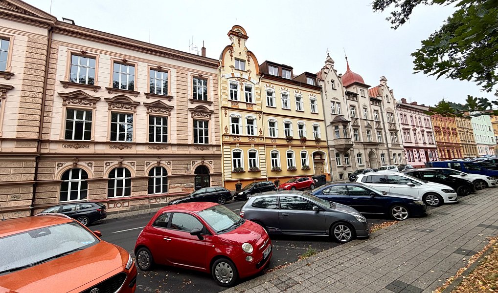 Pronájem bytu 2+1 68 m², Cheb – náhled fotky 9
