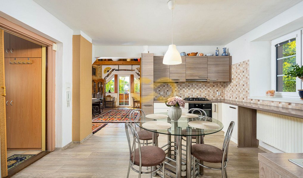 Prodej ubytovacího objektu 334 m², Třeboň – náhled fotky 5