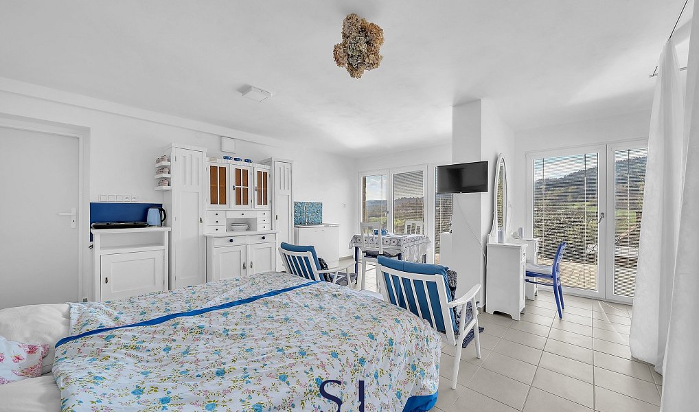 Prodej domu 318 m² s pozemkem 1 117 m², Turnov – náhled fotky 37