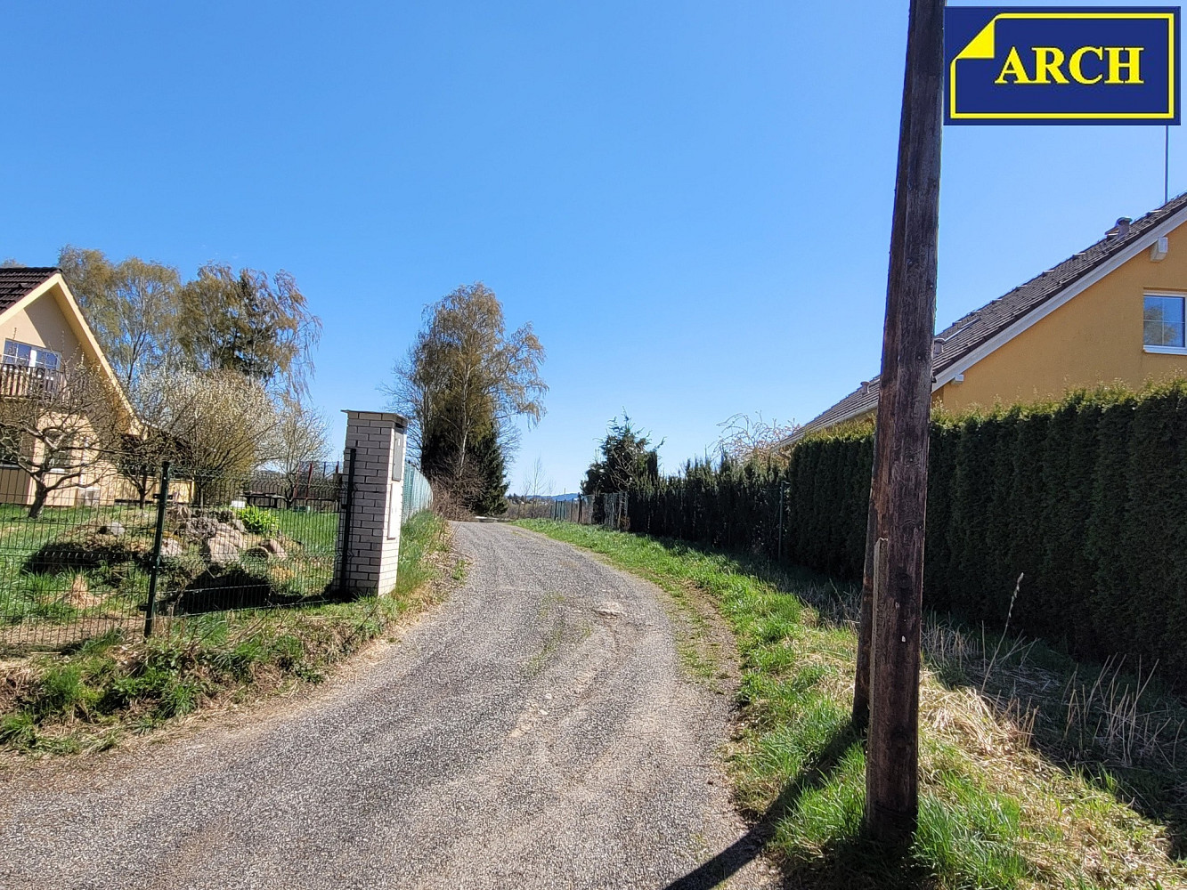 Prodej stavebního pozemku 1 255 m² – pohled 3