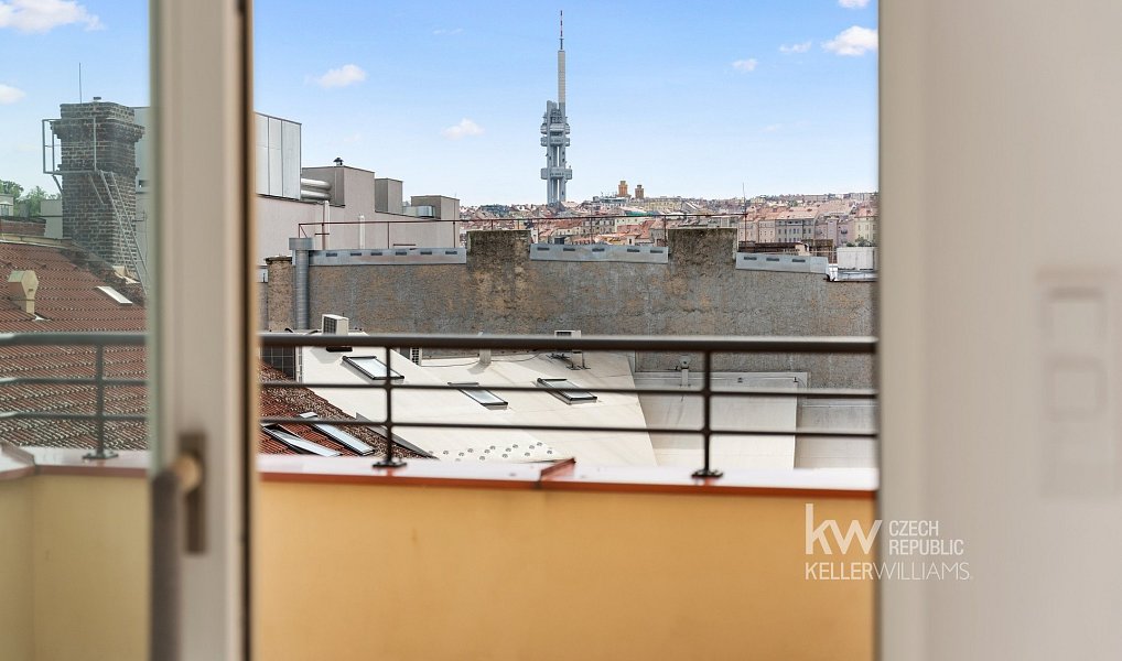 Prodej bytu 4+kk 151 m², Praha – náhled fotky 3
