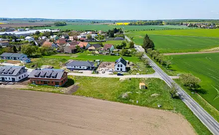 Prodej stavebního pozemku 950 m², Dubany, okres Pardubice