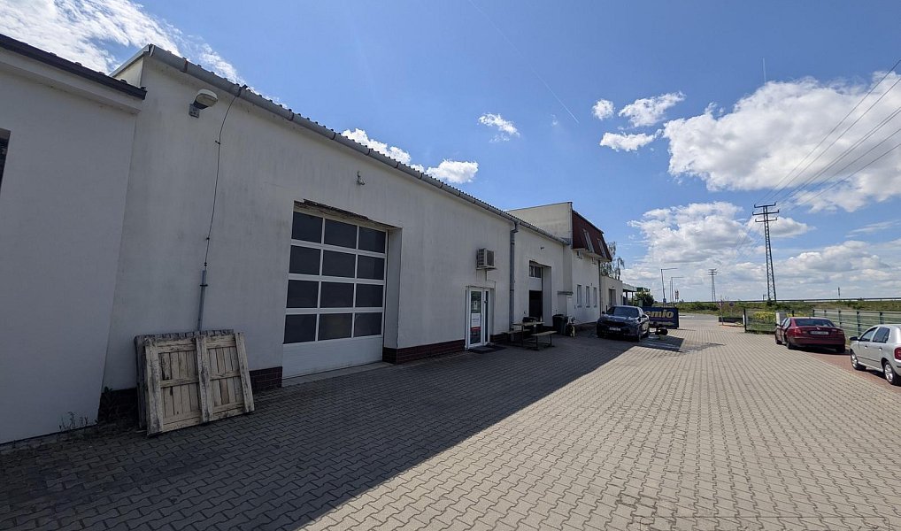 Prodej výrobních prostor 476 m², Přerov – náhled fotky 18