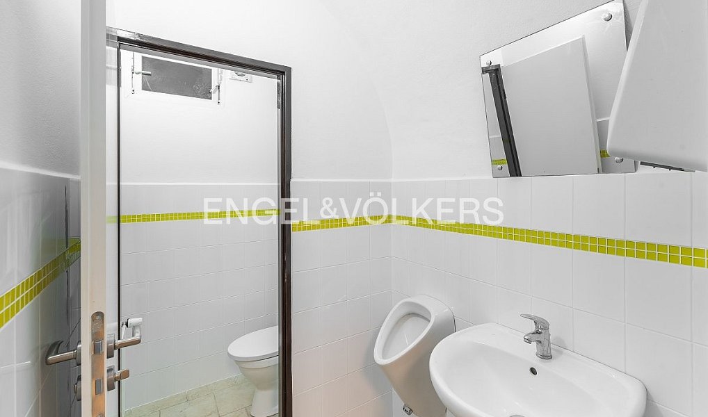 Pronájem kanceláře 134 m², Praha – náhled fotky 5