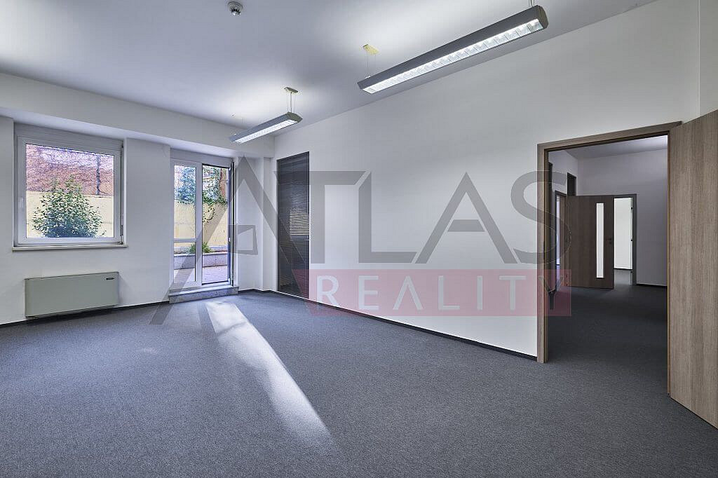 Pronájem kanceláře 46 m² – fotografie 5