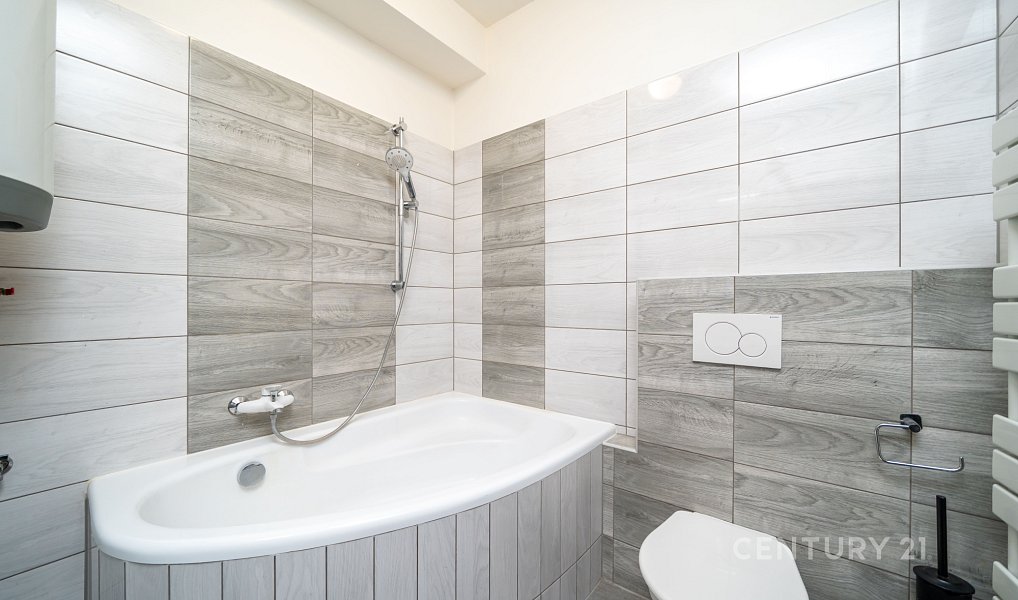 Prodej domu 113 m² s pozemkem 95 m², Úpice – náhled fotky 12