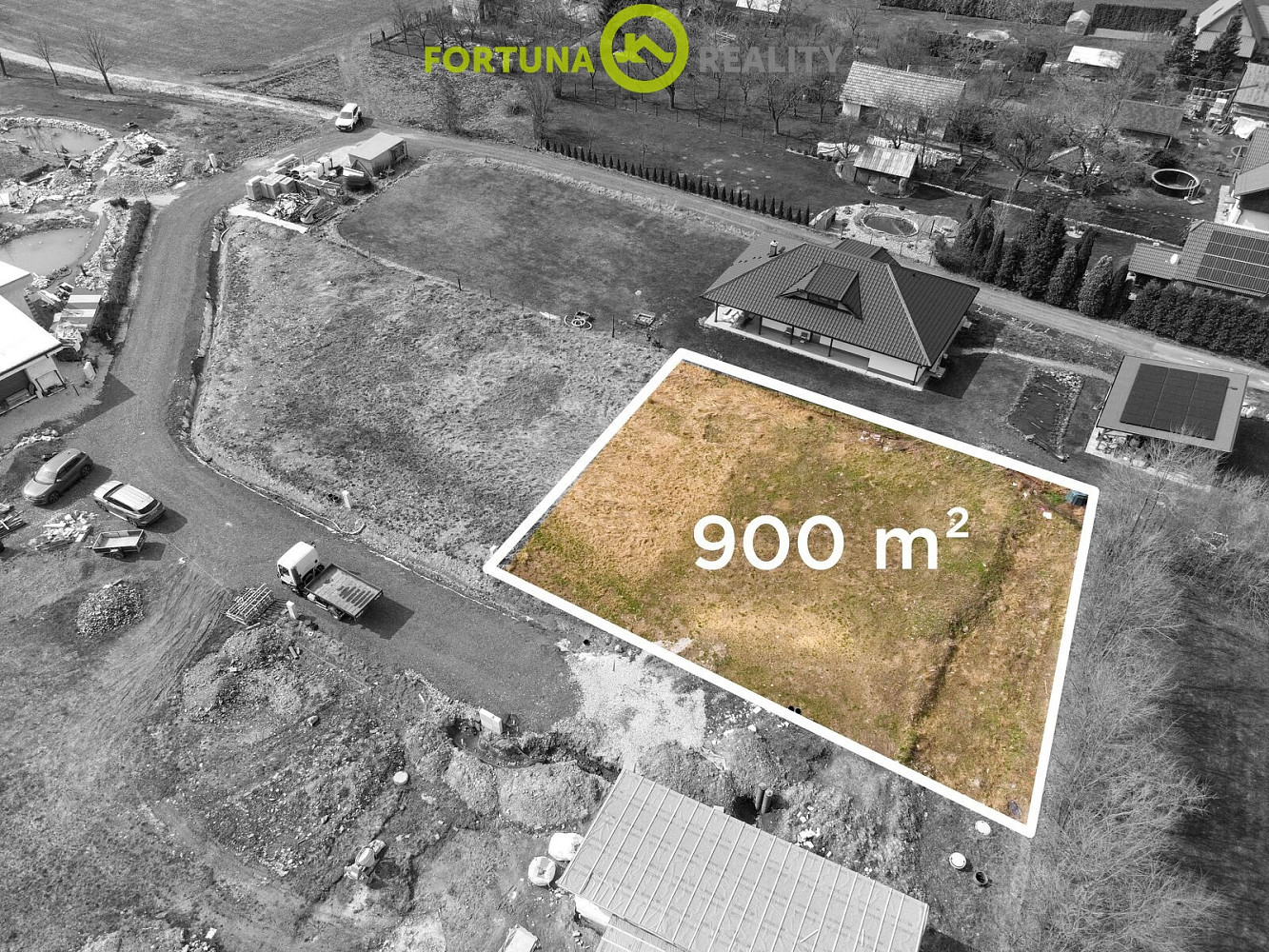 Prodej stavebního pozemku 1 071 m² – fotografie 5