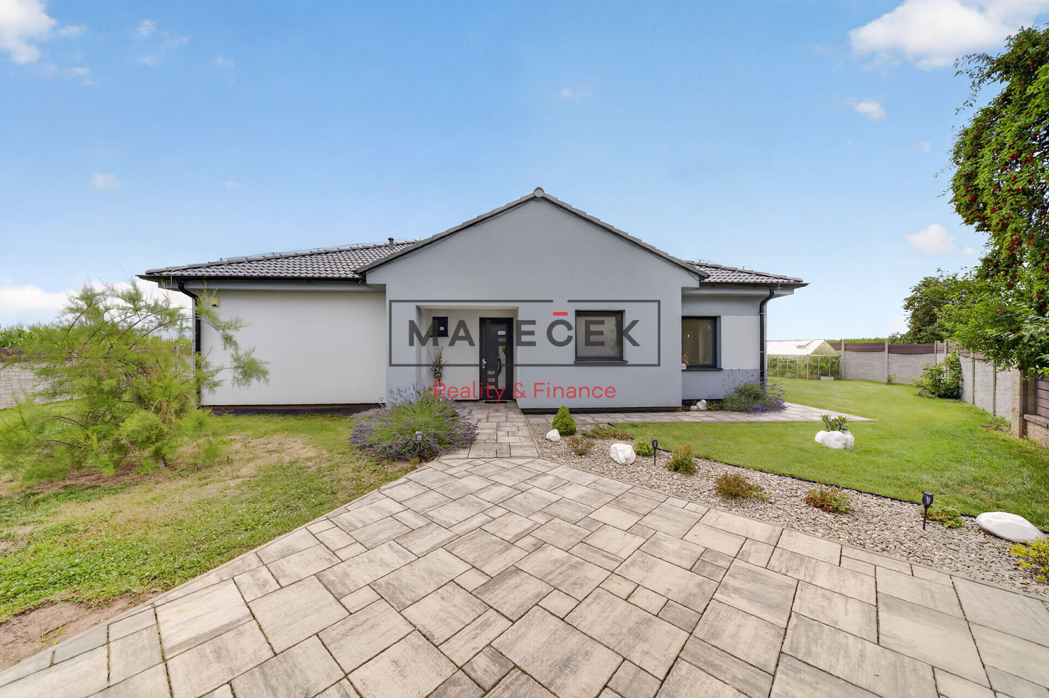 Prodej domu 154 m² s pozemkem 1 277 m² – fotografie 2