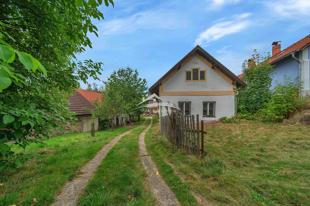 Prodej domu 300 m² s pozemkem 4 185 m² – fotografie 2