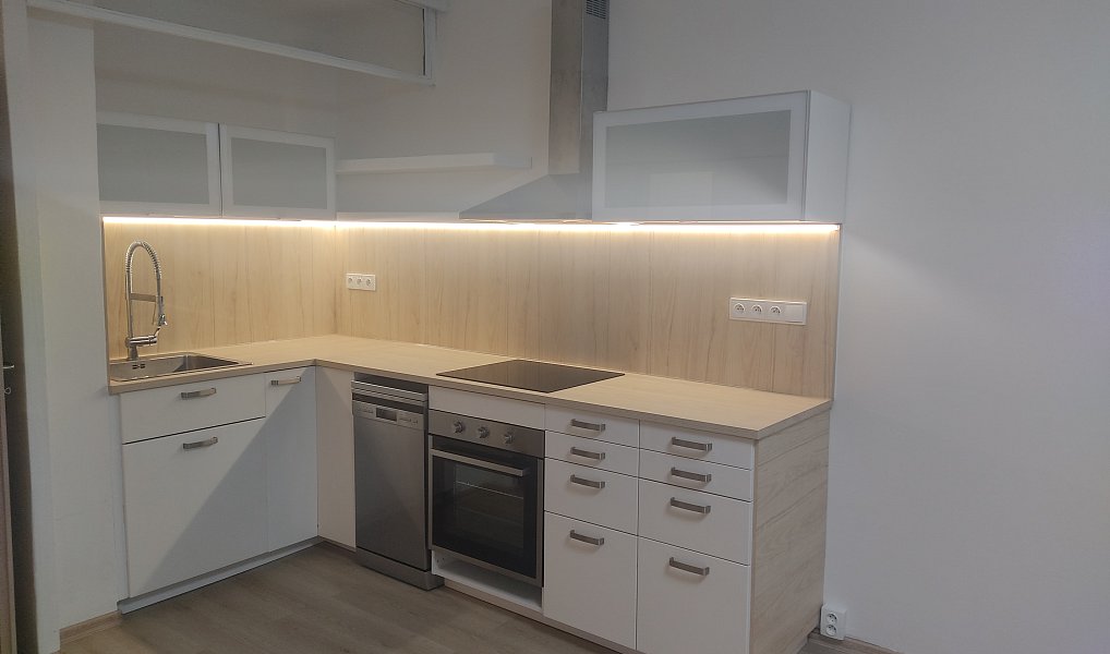 Pronájem bytu 2+kk 43 m², Praha – náhled fotky 7