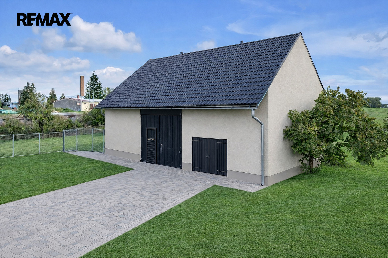 Prodej domu 370 m² s pozemkem 4 375 m² – pohled 3