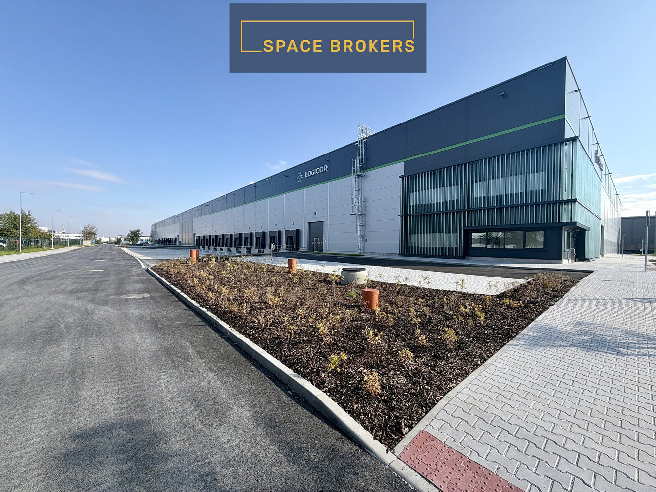 Pronájem skladovacích prostor 4 760 m² – fotografie 4