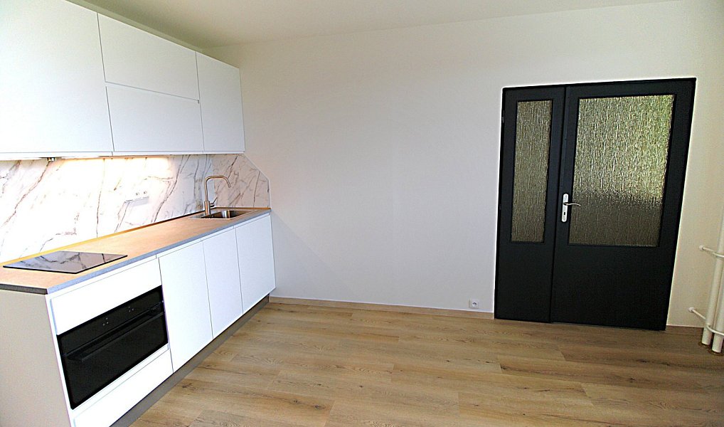 Prodej bytu 2+kk 40 m², Praha – náhled fotky 3