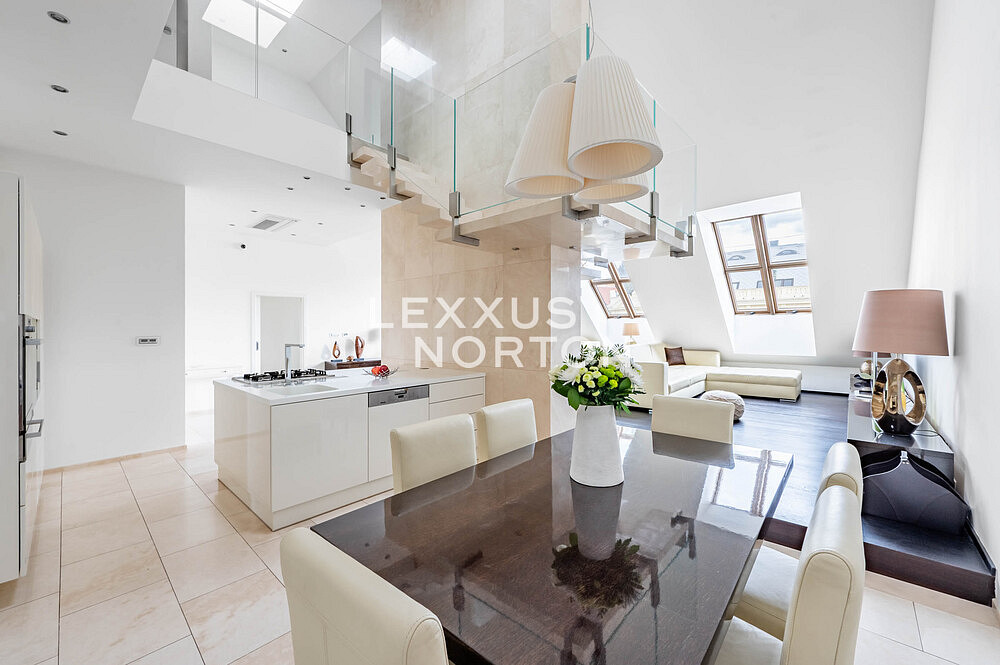Prodej bytu 4+kk 185 m²